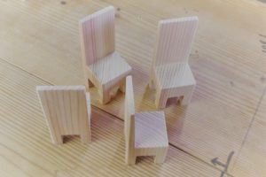 徳島産杉からできた不思議な椅子『てるぺん』🌳